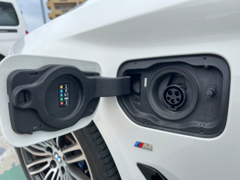 BMW 530e Mスポーツ アイパフォーマンス★税金完納★PHEV プラグインハイブリッド★黒レザー★極良極美★低走行★国内最安値画像16