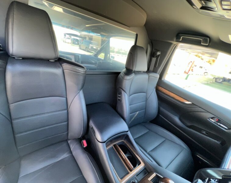 ヴェルファイア2.5 ハイブリッド ロイヤルラウンジ4WD★車検2年★最上級車★フルパーテーション★24型テレビ★調光ガラス★エクストラキャビネット★冷蔵庫★車検整備済★絶好調★税金完納★国内最安値画像26