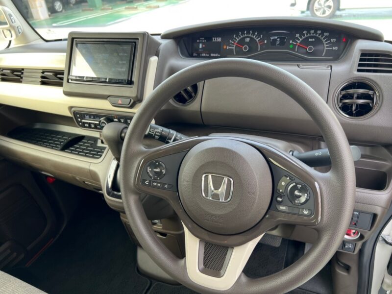 Nボックス L★税金完納★極良極美★走行距離0.4万k★走行中TV視聴★片側電動スライド★国内最安値画像9