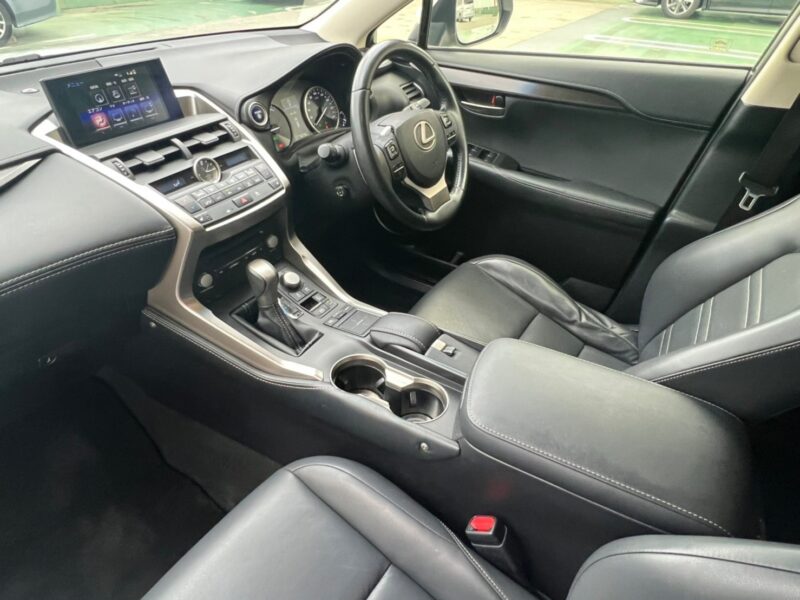 レクサスNX 300h Iパッケージ★税金完納★ハイブリッド★サンルーフ★極良極美★大人気★国内最安値画像10