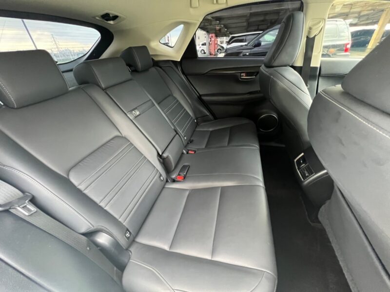 レクサスNX 300h Iパッケージ★税金完納★ハイブリッド★サンルーフ★極良極美★大人気★国内最安値画像13