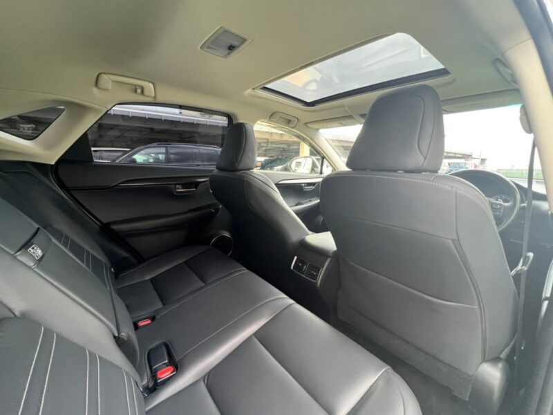 レクサスNX 300h Iパッケージ★税金完納★ハイブリッド★サンルーフ★極良極美★大人気★国内最安値画像14