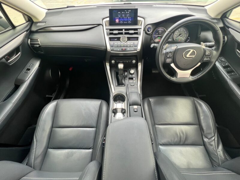 レクサスNX 300h Iパッケージ★税金完納★ハイブリッド★サンルーフ★極良極美★大人気★国内最安値画像15