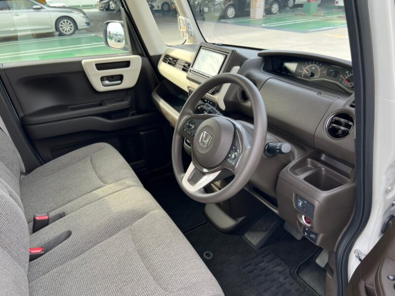 Nボックス L★税金完納★極良極美★走行距離0.4万k★走行中TV視聴★片側電動スライド★国内最安値画像8