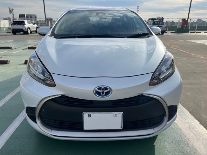 アクア ハイブリッド1.5 G★新車並み★税金完納★上級グレード★走行1.2万k★国内最安値画像2