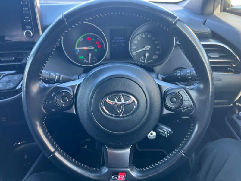 C-HR ハイブリッドS GRスポーツ★税金完納★ハーフレザー★ドラレコ前後★大人気★極上車★車線変更センサー★国内最安値★激安画像13