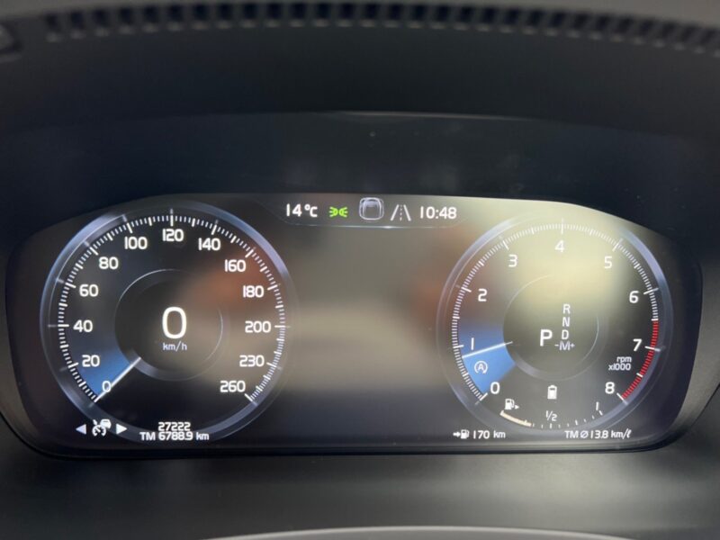 ボルボ V60 B5インスクリプション★税金完納★極上車★パノラマルーフ★360°カメラ★ドラレコ前後★ホワイトレザー★装備充実★激安画像12