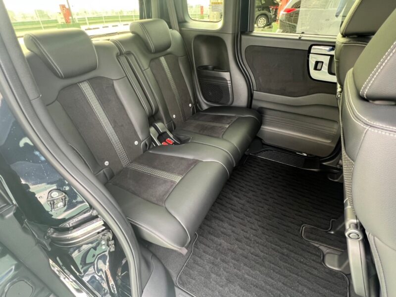 Nボックス カスタム Lターボ★新車同様★走行距離0.2万k★社外アルミホイル★両側電動スライドドア★車線変更センサー★流れるウインカー★大人気★激安最安画像13