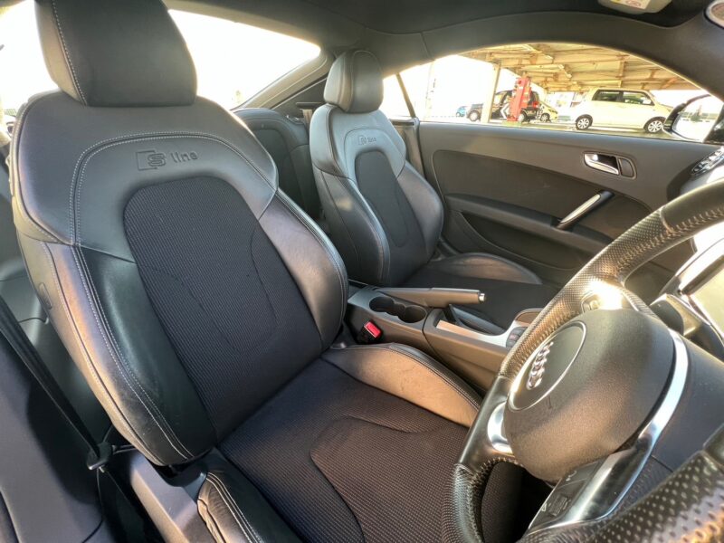 アウディTT 2.0TFSI クワトロ Sラインパッケージ4WD★大人気★turbo★4WD★車検ロング★極良極美★税金完納★国内最安値★激安画像9