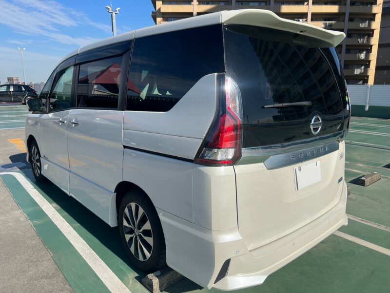 セレナ2.0 ハイウェイスター★税金完納★両側電動スライドドア★360°カメラ★スタッドレス★ドラレコ★極上車★国内最安値画像5