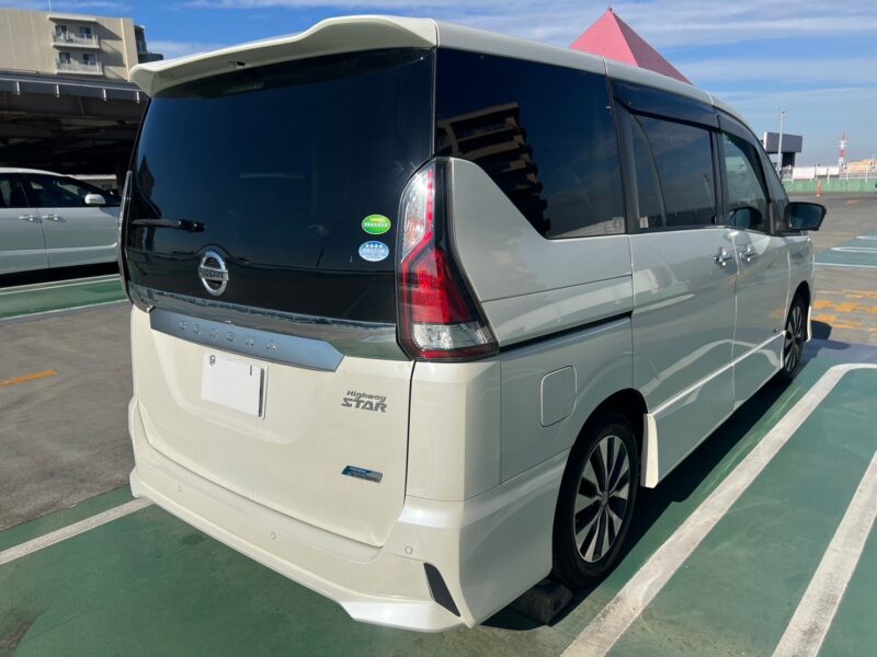 セレナ2.0 ハイウェイスター★税金完納★両側電動スライドドア★360°カメラ★スタッドレス★ドラレコ★極上車★国内最安値画像6