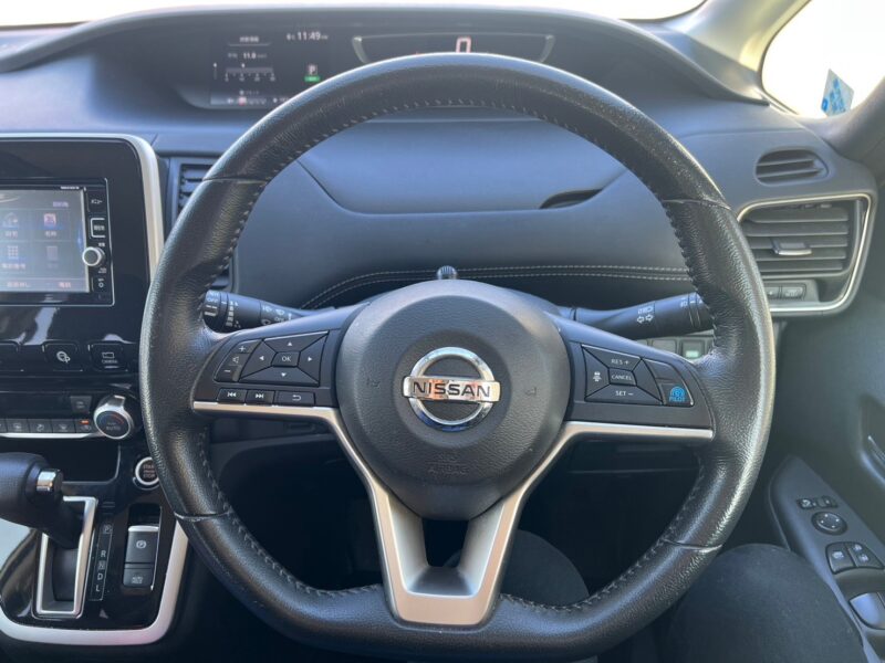 セレナ2.0 ハイウェイスター★税金完納★両側電動スライドドア★360°カメラ★スタッドレス★ドラレコ★極上車★国内最安値画像8