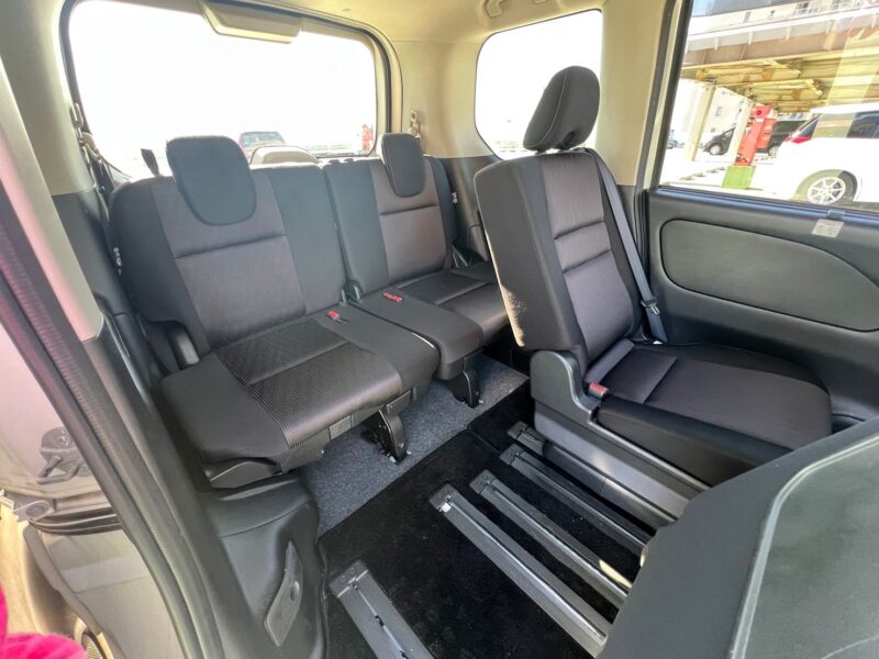 セレナ2.0 ハイウェイスター★税金完納★両側電動スライドドア★360°カメラ★スタッドレス★ドラレコ★極上車★国内最安値画像14