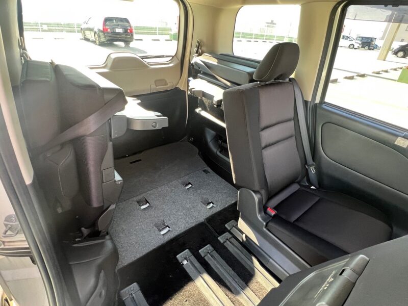 セレナ2.0 ハイウェイスター★税金完納★両側電動スライドドア★360°カメラ★スタッドレス★ドラレコ★極上車★国内最安値画像15