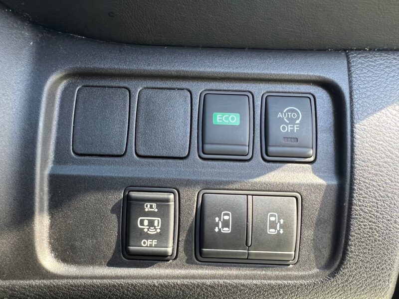 セレナ2.0 ハイウェイスター★税金完納★両側電動スライドドア★360°カメラ★スタッドレス★ドラレコ★極上車★国内最安値画像20