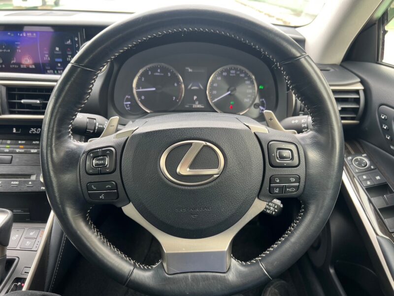 レクサスIS200t バージョンL★税金完納★ドラレコ★大人気★絶好調★激安★国内最安値画像8