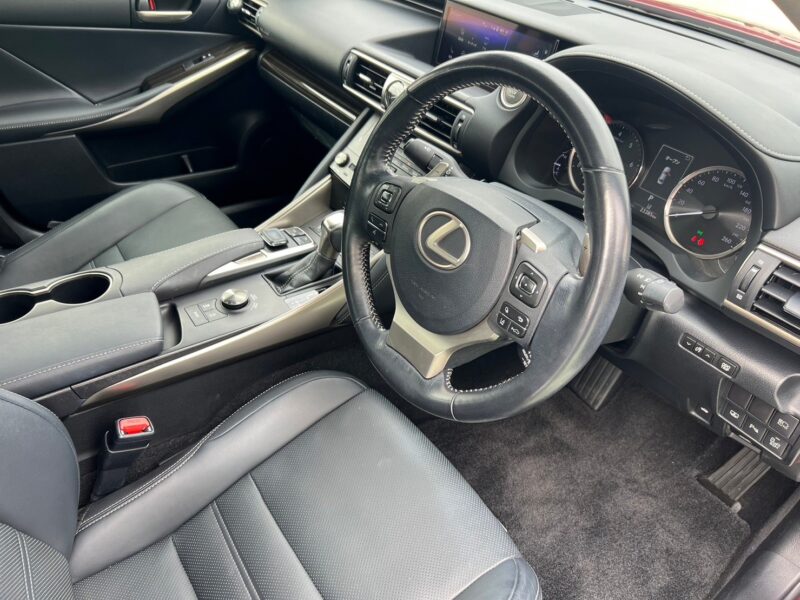 レクサスIS200t バージョンL★税金完納★ドラレコ★大人気★絶好調★激安★国内最安値画像9