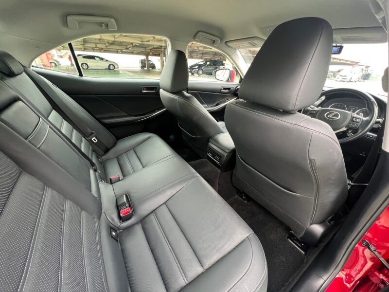 レクサスIS200t バージョンL★税金完納★ドラレコ★大人気★絶好調★激安★国内最安値画像14