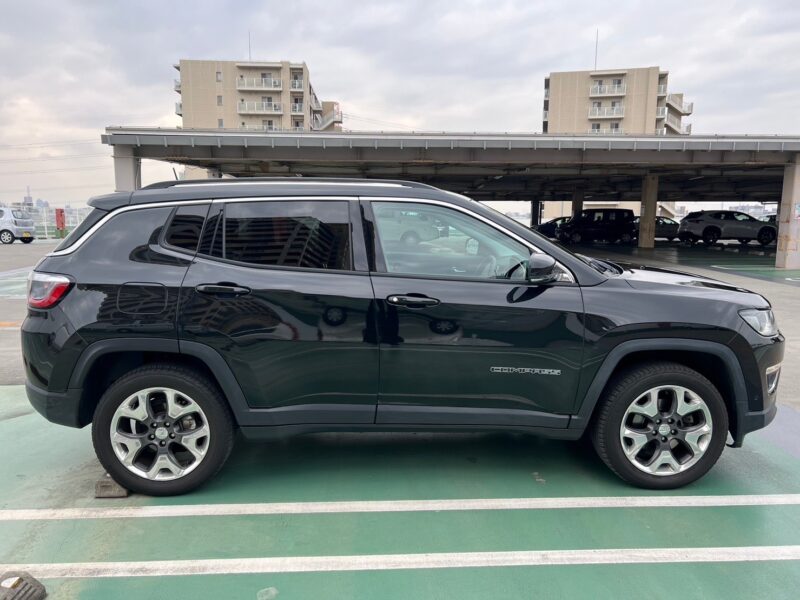 Jeepコンパス リミテッド4WD★税金完納★車検ロング★黒革シート★ドラレコ★プレミアムサウンドシステム★絶好調★業界最安画像4