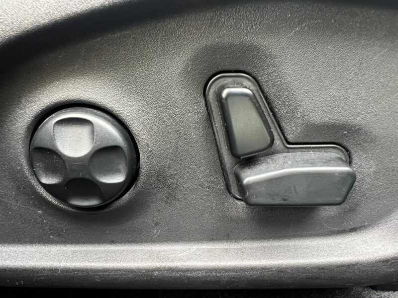 Jeepコンパス リミテッド4WD★税金完納★車検ロング★黒革シート★ドラレコ★プレミアムサウンドシステム★絶好調★業界最安画像22