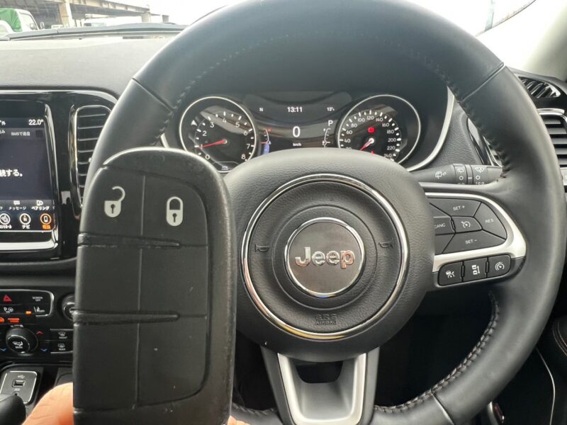 Jeepコンパス リミテッド4WD★税金完納★車検ロング★黒革シート★ドラレコ★プレミアムサウンドシステム★絶好調★業界最安画像23