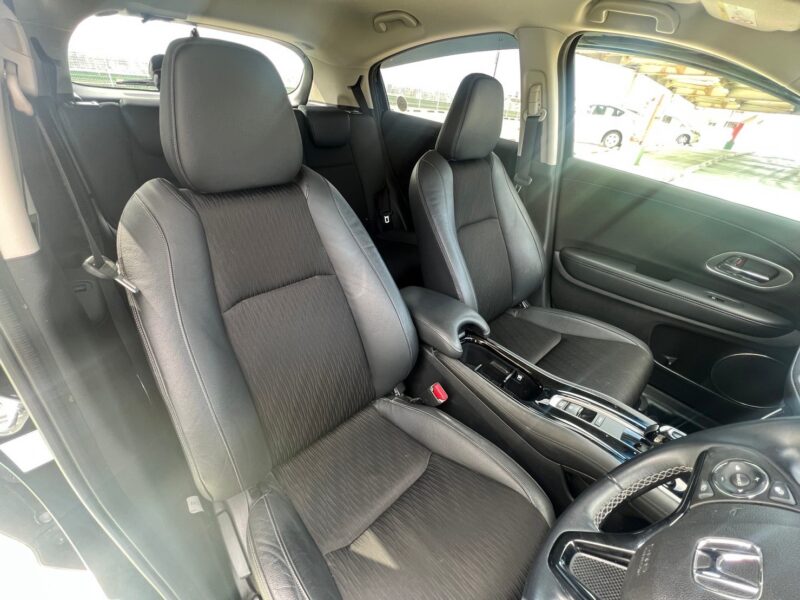 ヴェゼル1.5 ハイブリッド Z ホンダセンシング4WD ★税金完納★車検ロング★スタッドレス★車線変更センサー★ワンオーナー★業界最安画像11