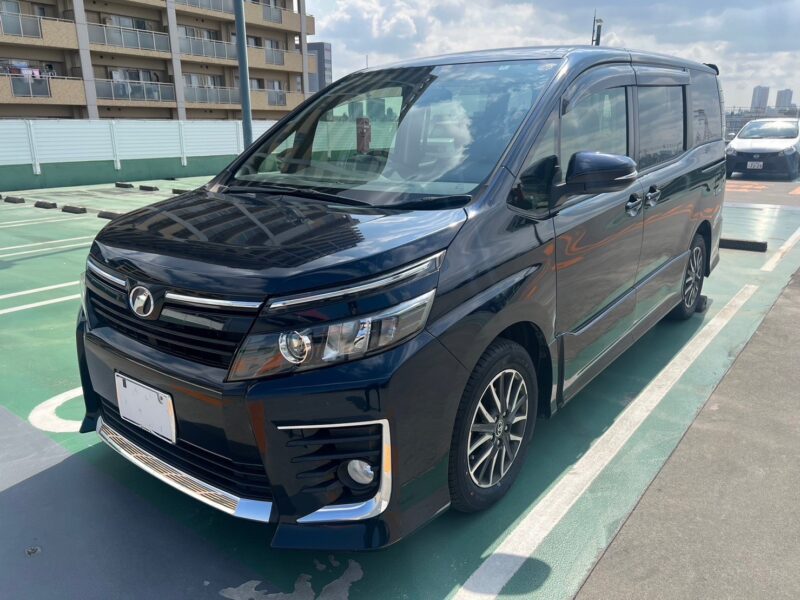 ヴォクシー2.0 ZS★税金完納★後席モニター★両側電動スライド★走行中TV視聴★絶好調★業界最安画像0