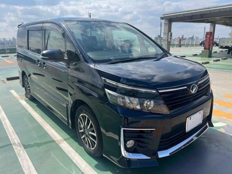 ヴォクシー2.0 ZS★税金完納★後席モニター★両側電動スライド★走行中TV視聴★絶好調★業界最安画像1