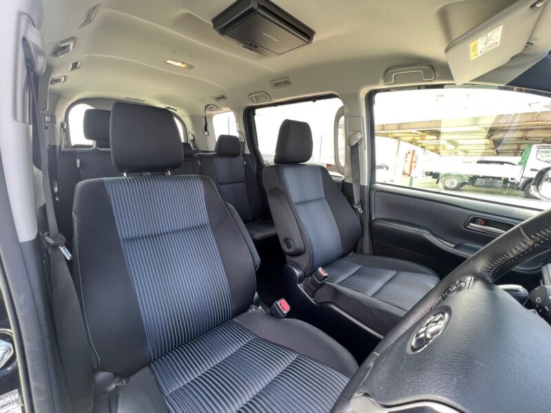 ヴォクシー2.0 ZS★税金完納★後席モニター★両側電動スライド★走行中TV視聴★絶好調★業界最安画像11