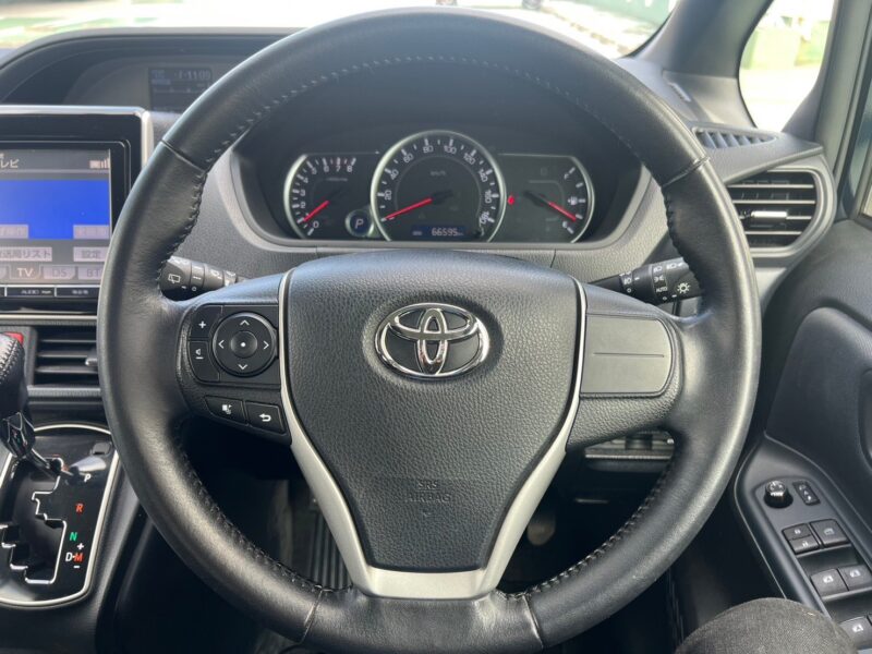 ヴォクシー2.0 ZS★税金完納★後席モニター★両側電動スライド★走行中TV視聴★絶好調★業界最安画像19