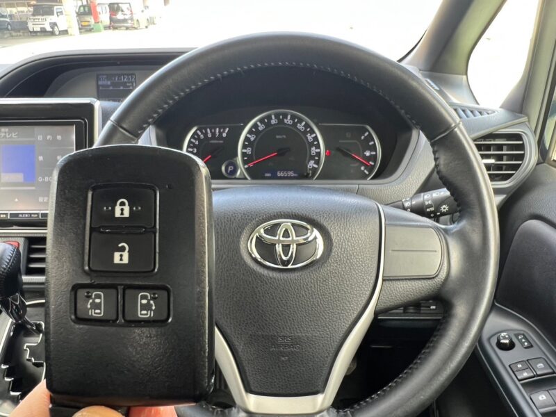 ヴォクシー2.0 ZS★税金完納★後席モニター★両側電動スライド★走行中TV視聴★絶好調★業界最安画像22