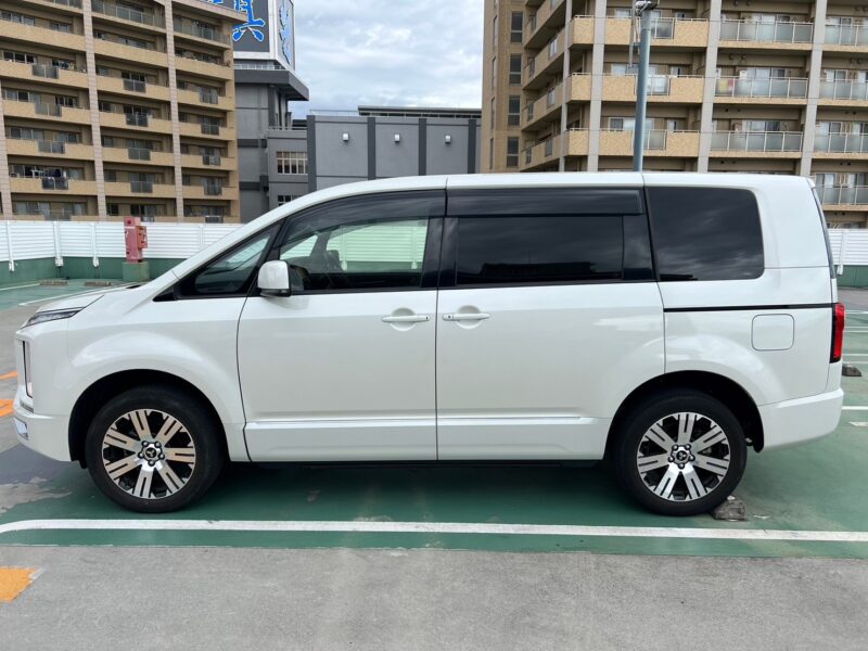 デリカD5 2.2G パワーPKG ディーゼルターボ4WD ★税金完納★360°カメラ★ドラレコ★両側電動スライドドア★極良極美★業界最安画像3