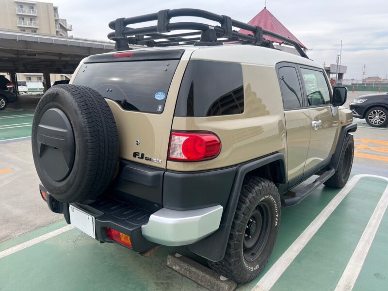 FJクルーザー4.0 4WD★R4税金完納★ルーフキャリア★オフロードタイヤ★極上車★本格SUV★激レア車★業界最安画像6