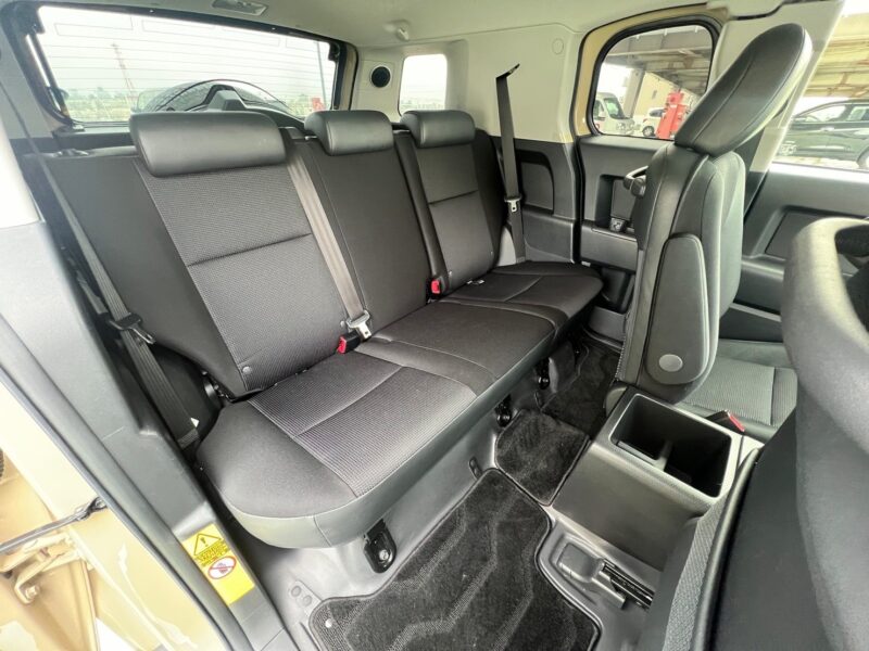 FJクルーザー4.0 4WD★R4税金完納★ルーフキャリア★オフロードタイヤ★極上車★本格SUV★激レア車★業界最安画像13