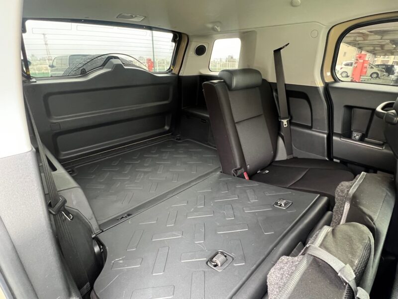 FJクルーザー4.0 4WD★R4税金完納★ルーフキャリア★オフロードタイヤ★極上車★本格SUV★激レア車★業界最安画像16