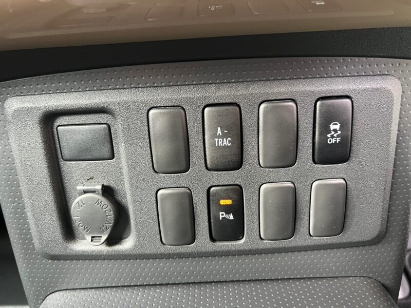 FJクルーザー4.0 4WD★R4税金完納★ルーフキャリア★オフロードタイヤ★極上車★本格SUV★激レア車★業界最安画像22