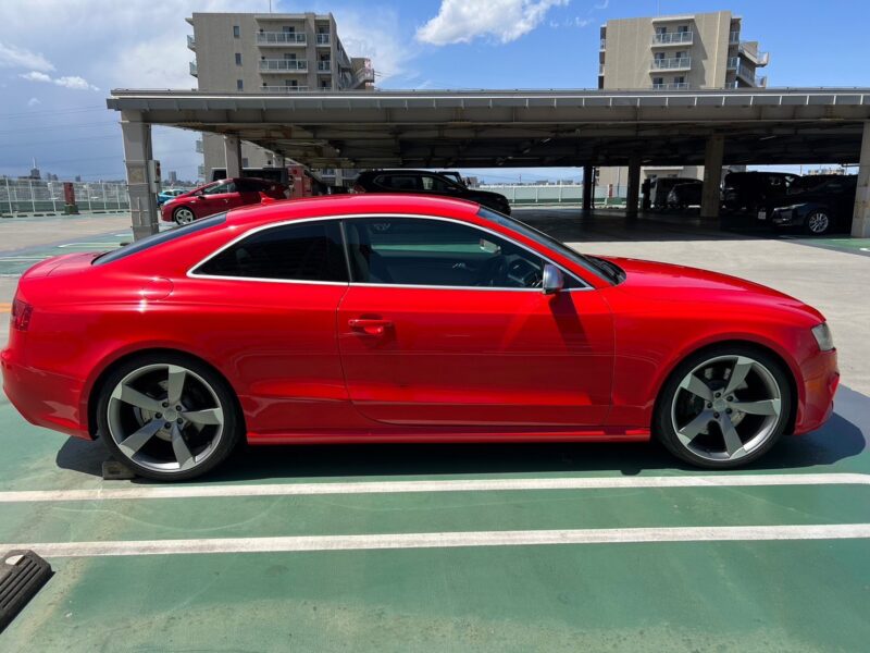 アウディ RS5 4.2 4WD★R4税金完納★ホワイトレザー★8気筒450馬力★ブラインドスポットモニター★極良極美★業界最安画像4