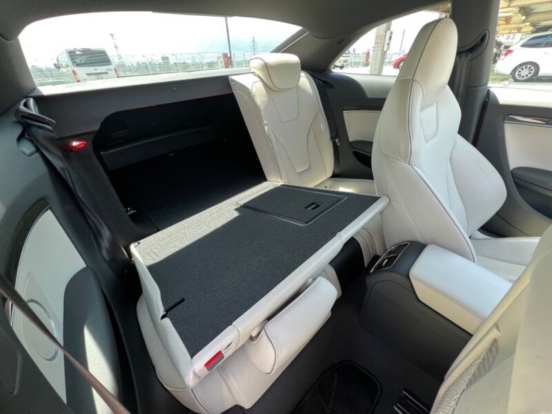 アウディ RS5 4.2 4WD★R4税金完納★ホワイトレザー★8気筒450馬力★ブラインドスポットモニター★極良極美★業界最安画像13