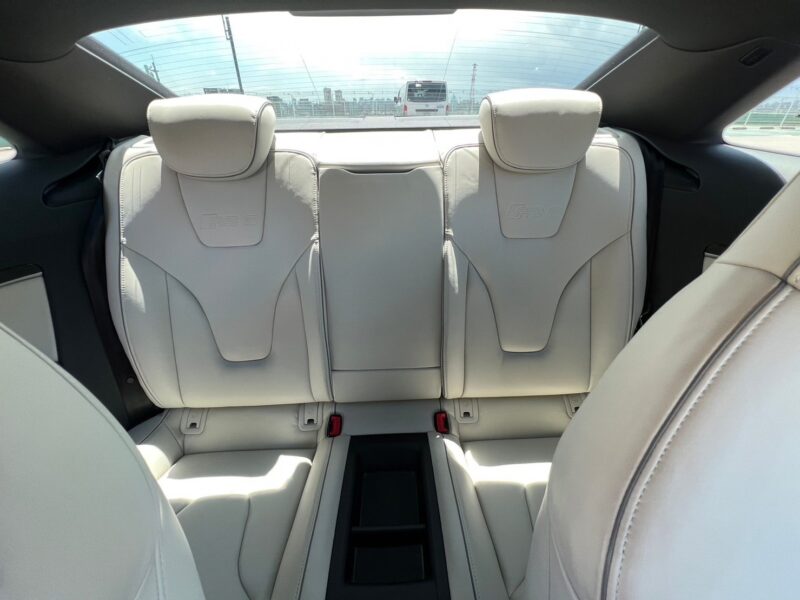 アウディ RS5 4.2 4WD★R4税金完納★ホワイトレザー★8気筒450馬力★ブラインドスポットモニター★極良極美★業界最安画像14