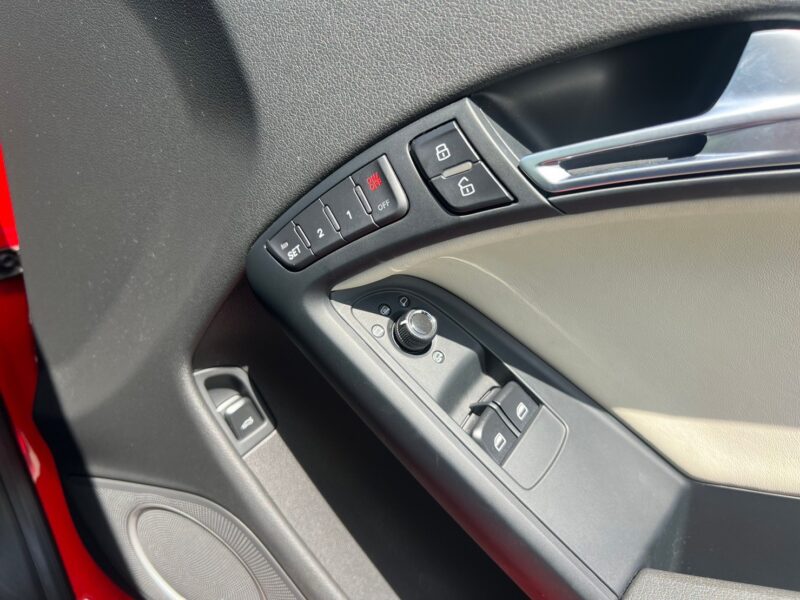 アウディ RS5 4.2 4WD★R4税金完納★ホワイトレザー★8気筒450馬力★ブラインドスポットモニター★極良極美★業界最安画像20