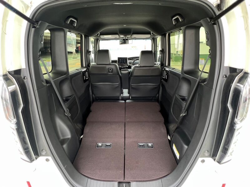 Nボックス カスタム GLターボ ホンダセンシング★R4税金完納★車検ロング★走行中TV視聴★パーキングセンサー★両側電動スライドドア★KENWOOD8インチナビ★極良極美★ワンオーナー★業界最安画像17