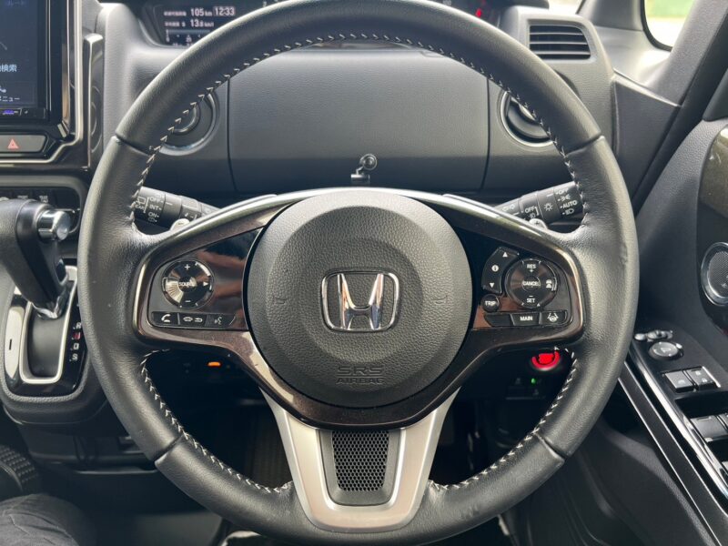 Nボックス カスタム GLターボ ホンダセンシング★R4税金完納★車検ロング★走行中TV視聴★パーキングセンサー★両側電動スライドドア★KENWOOD8インチナビ★極良極美★ワンオーナー★業界最安画像18