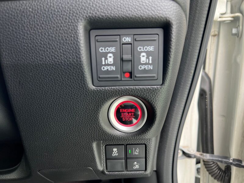 Nボックス カスタム GLターボ ホンダセンシング★R4税金完納★車検ロング★走行中TV視聴★パーキングセンサー★両側電動スライドドア★KENWOOD8インチナビ★極良極美★ワンオーナー★業界最安画像21