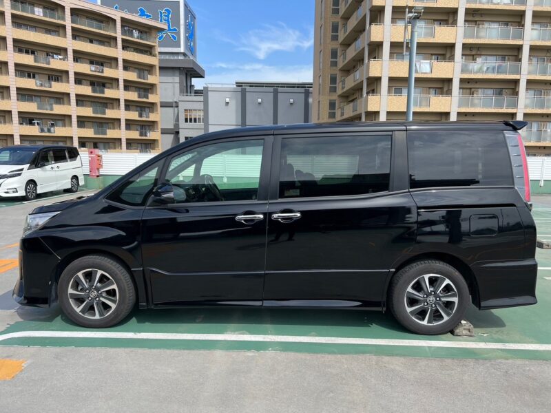 ノア2.0S i W xB Ⅱ★R4税金完納★極良極美★車検ロング★ALPINE後席モニター★両側電動スライドドア★走行中TV視聴★車線変更センサー★業界最安画像3