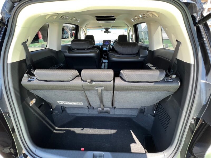 オデッセイ2.0 e:HEV アブソルートEX★R4税金完納★上級グレード★走行0.8万k★極上極美★360°カメラ★ドラレコ前後★走行中TV視聴★衝突軽減ブレーキ★ブラインドスポットモニター★後席モニター★業界最安画像18