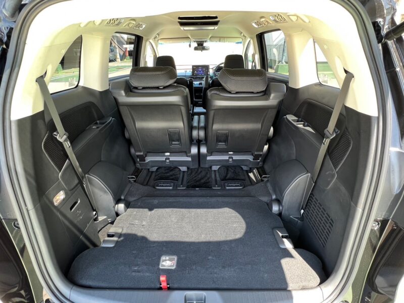 オデッセイ2.0 e:HEV アブソルートEX★R4税金完納★上級グレード★走行0.8万k★極上極美★360°カメラ★ドラレコ前後★走行中TV視聴★衝突軽減ブレーキ★ブラインドスポットモニター★後席モニター★業界最安画像19