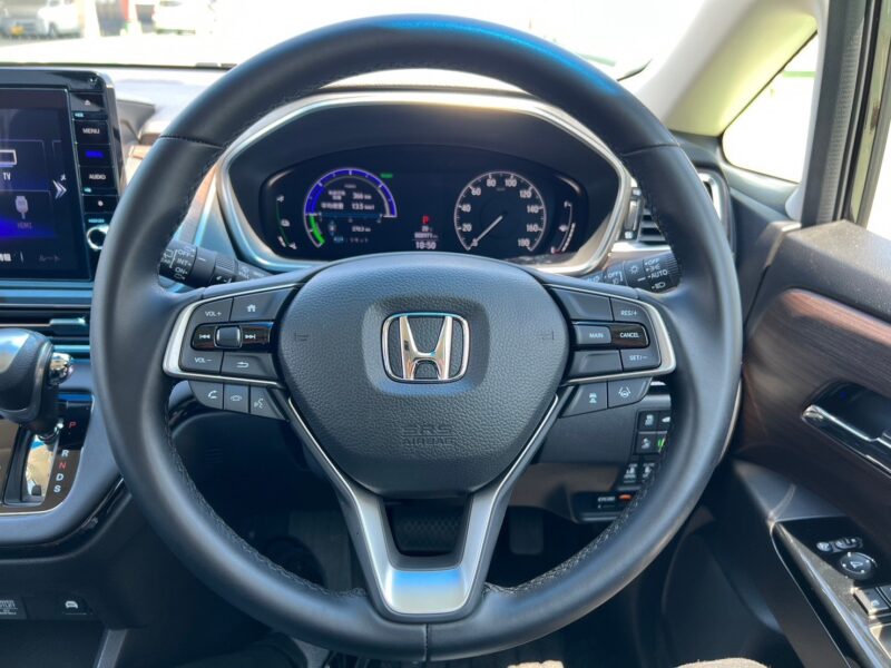 オデッセイ2.0 e:HEV アブソルートEX★R4税金完納★上級グレード★走行0.8万k★極上極美★360°カメラ★ドラレコ前後★走行中TV視聴★衝突軽減ブレーキ★ブラインドスポットモニター★後席モニター★業界最安画像20