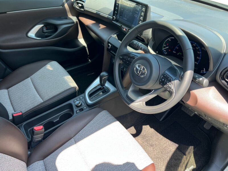 ヤリスクロス ハイブリッド1.5Z E-FOUR 4WD モデリスタ★R4税金完納★極良極美★モデリスタ フルエアロ★上級グレード★4WD★ドラレコ前後★車線変更センサー★衝突軽減ブレーキ★ハーフレザー★激シブ★業界最安★激安画像8