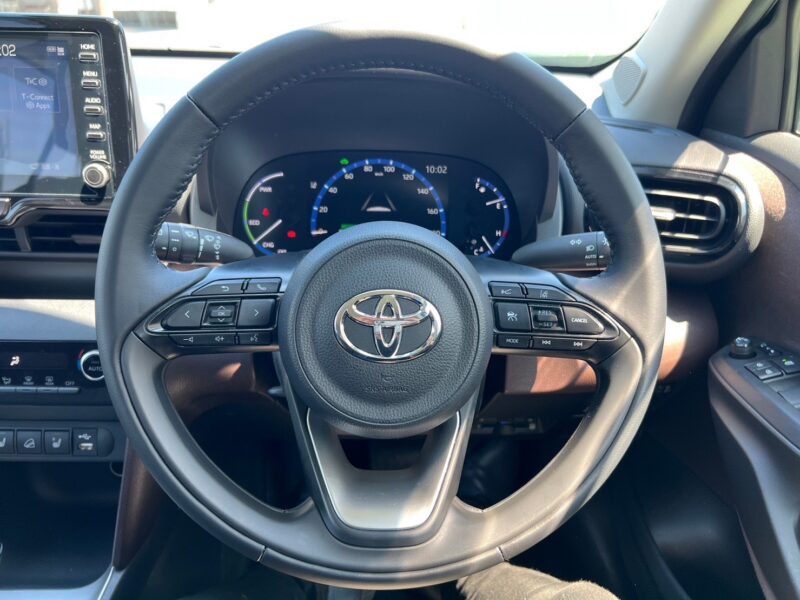 ヤリスクロス ハイブリッド1.5Z E-FOUR 4WD モデリスタ★R4税金完納★極良極美★モデリスタ フルエアロ★上級グレード★4WD★ドラレコ前後★車線変更センサー★衝突軽減ブレーキ★ハーフレザー★激シブ★業界最安★激安画像21