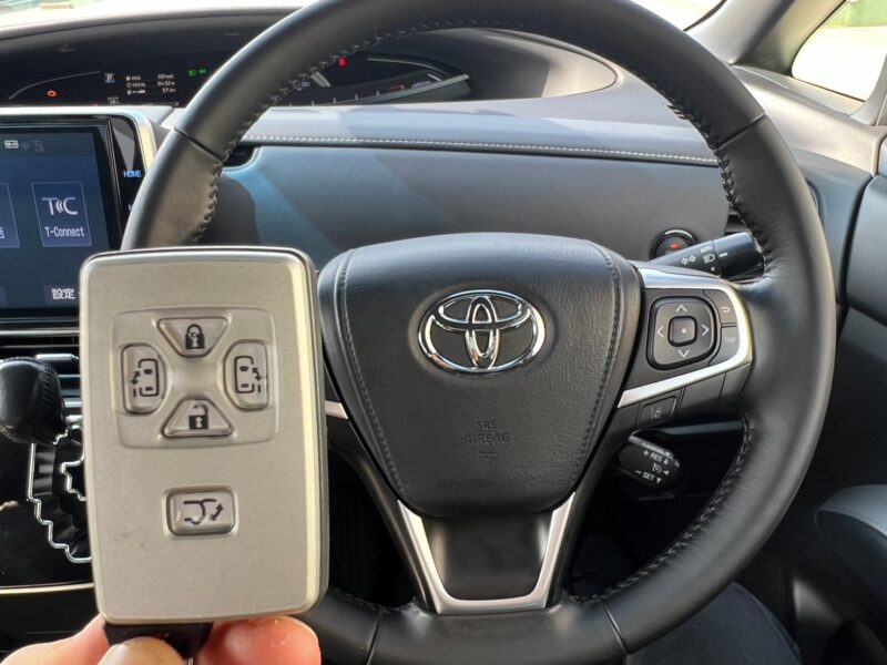 エスティマ2.4 アエラスプレミアム TRDエアロ★R4税金完納★極良極美★TRDエアロ★後席モニター★車線変更センサー★衝突軽減ブレーキ★10インチナビ★業界最安画像27